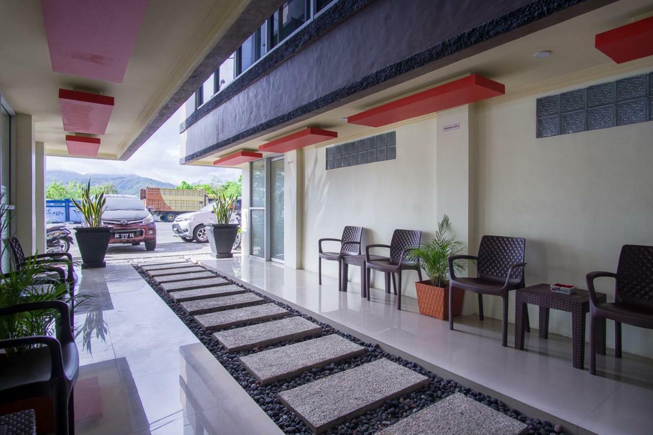 Reddoorz Near Taman Kota Ternate Hotel Luaran gambar